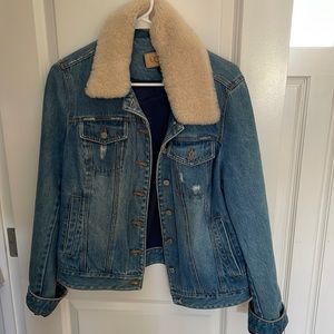 Denim jacket with detachable shearling collar